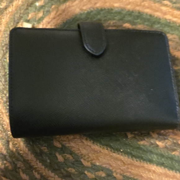 VEUC !Kate Spade Black Wallet - Picture 2 of 10